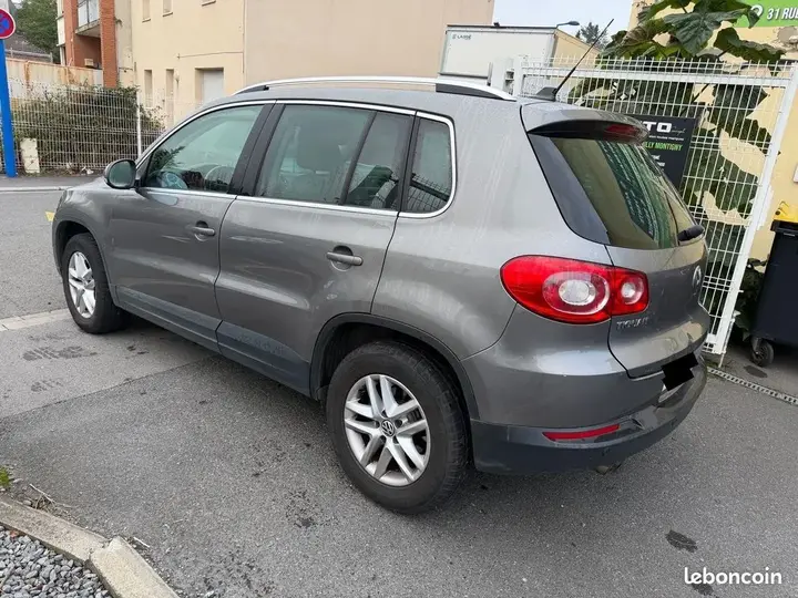 Volkswagen Tiguan 2008 photo 4