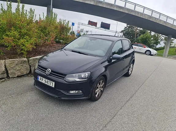 Volkswagen Polo 2011 photo 2