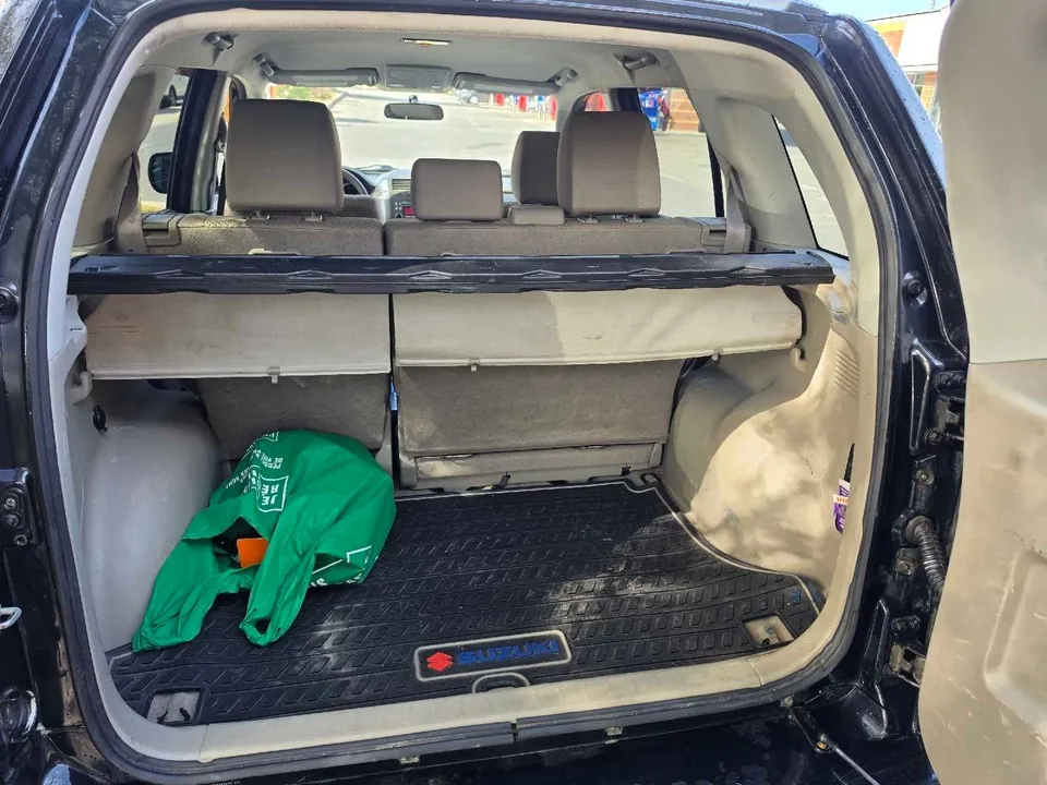Suzuki Grand Vitara 2012 photo 2