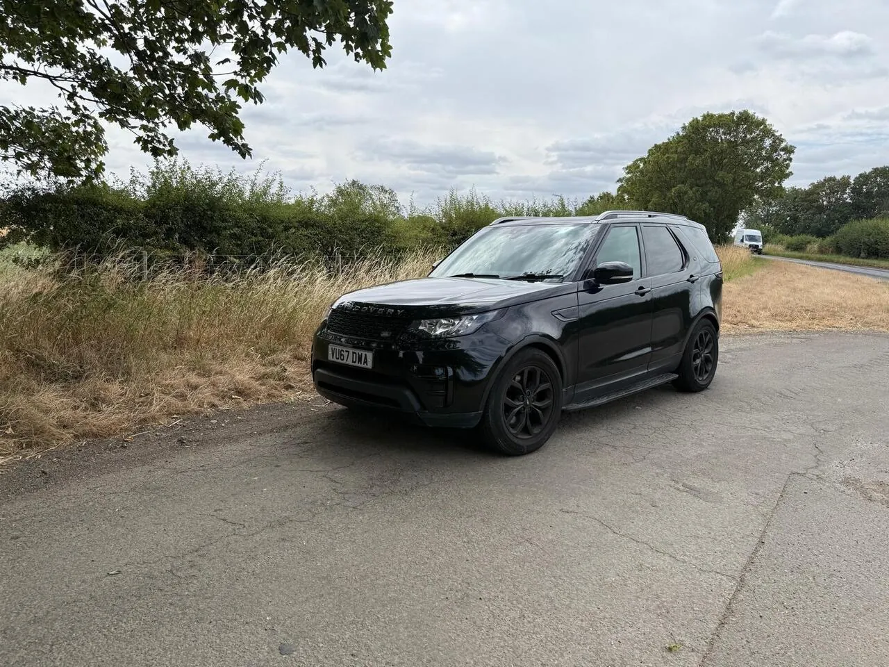 Land Rover Discovery 2017 photo 3