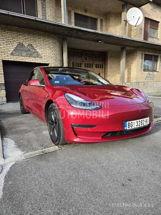 Tesla Model 3 2019 photo 2
