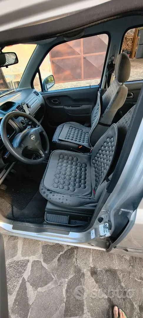 Opel Agila 2002 photo 2