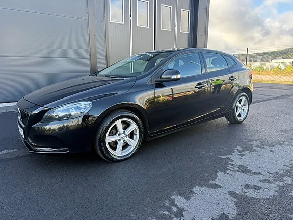 Volvo V40 2017 photo 2