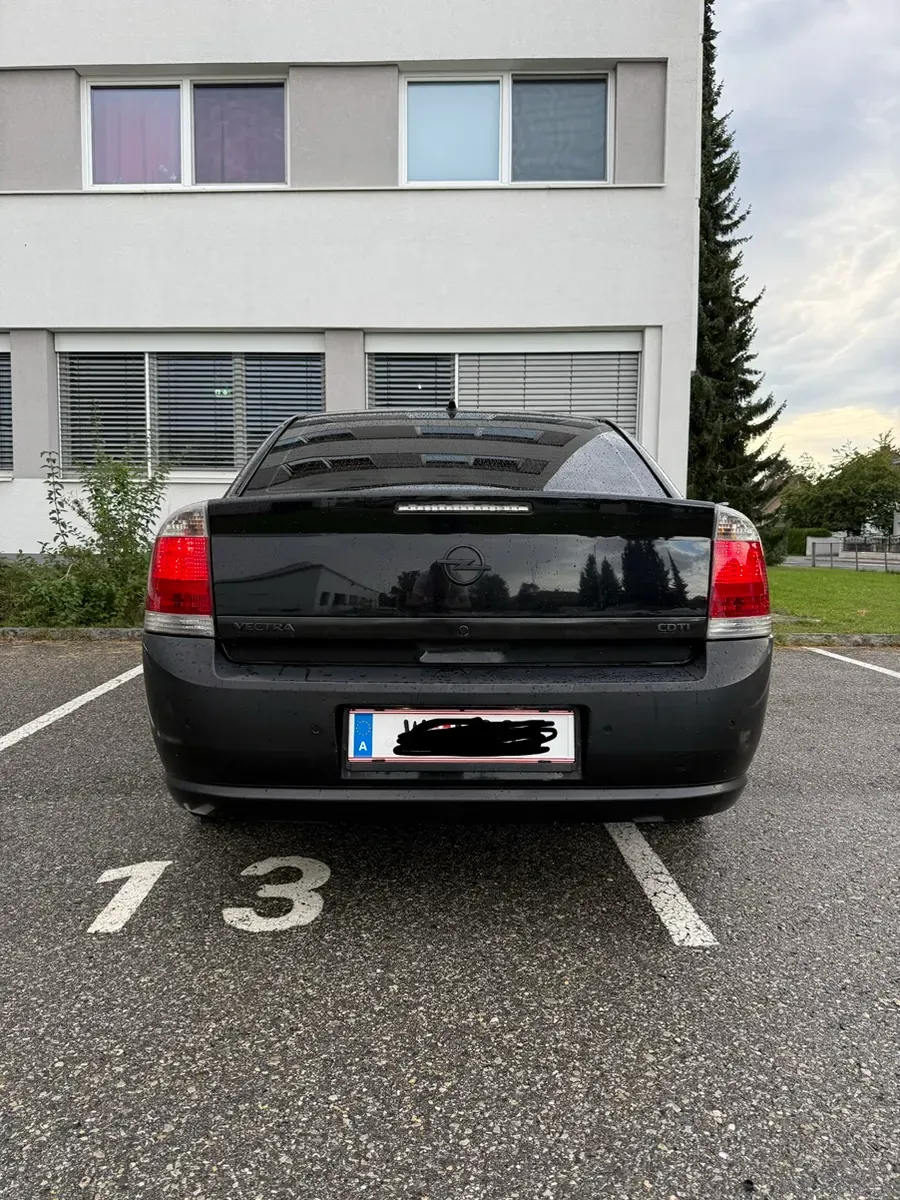 Opel Vectra 2009 photo 3