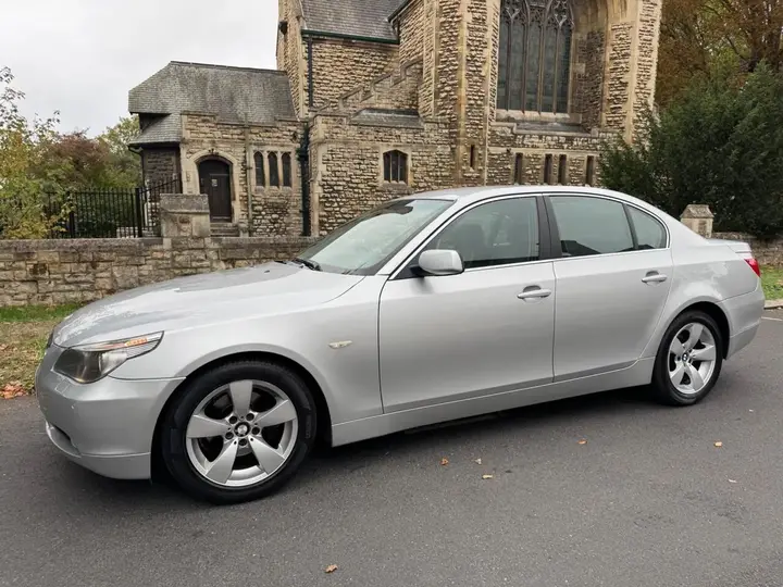 BMW 5 Series 2009 photo 3