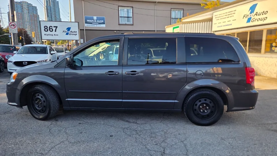 Dodge Grand Caravan 2016 photo 2