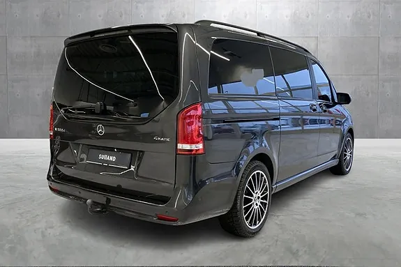 Mercedes-Benz V300 D 2023 photo 5