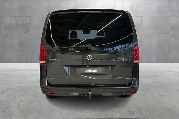 Mercedes-Benz V300 D 2023 photo 4