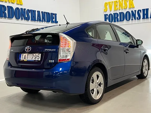 Toyota Prius 2011 photo 5