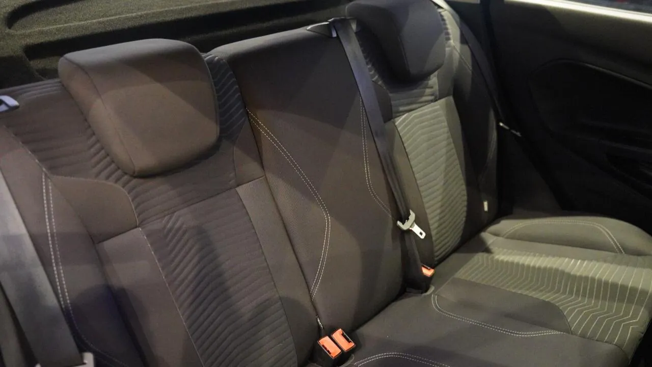 Ford Fiesta 2014 photo 4