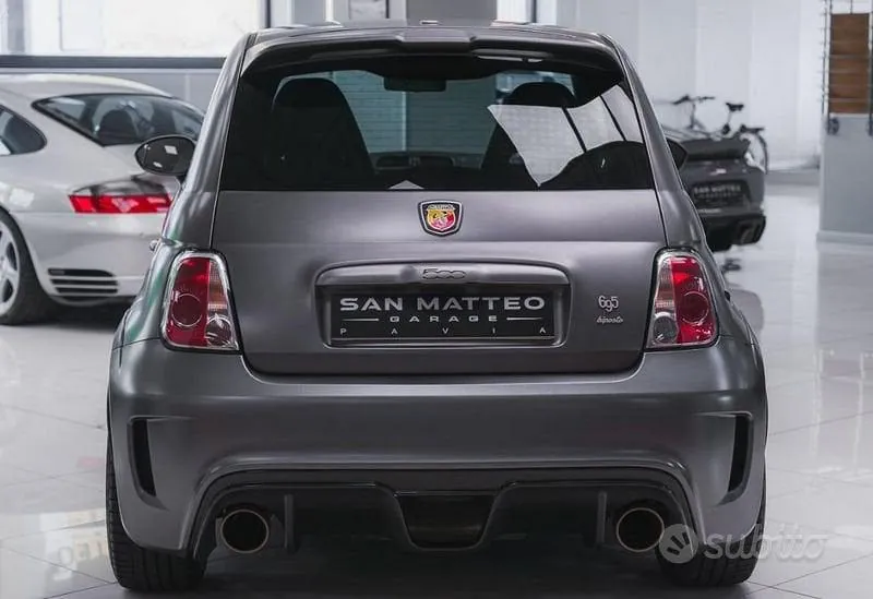 Abarth 695 2015 photo 4