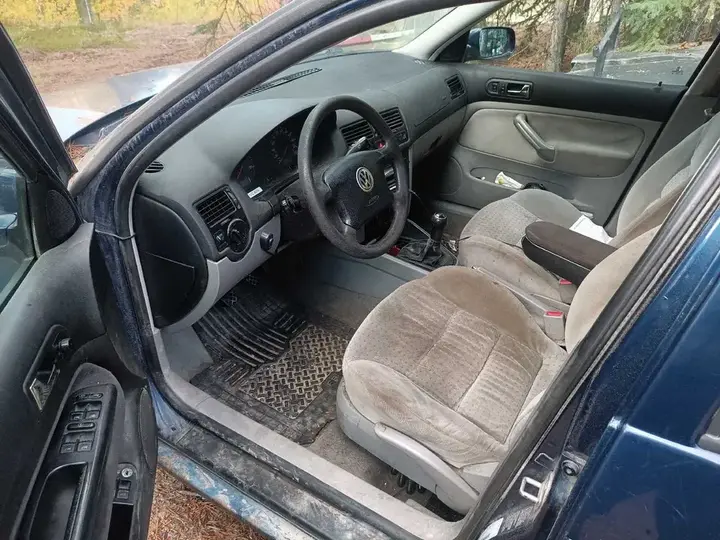 Volkswagen Jetta 2001 photo 4