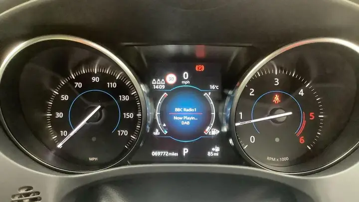 Jaguar F-Pace 2020 photo 4