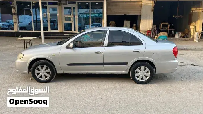 Nissan Sunny 2011 photo 3