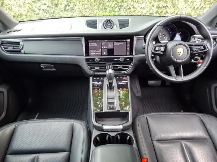 Porsche Macan 2021 photo 3