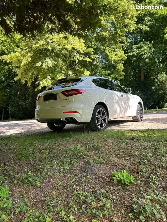 Maserati Levante 2016 photo 3