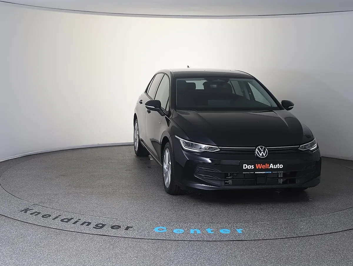 Volkswagen Golf 2026 photo 3