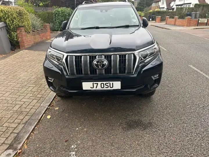 Toyota Land Cruiser 2019 photo 2