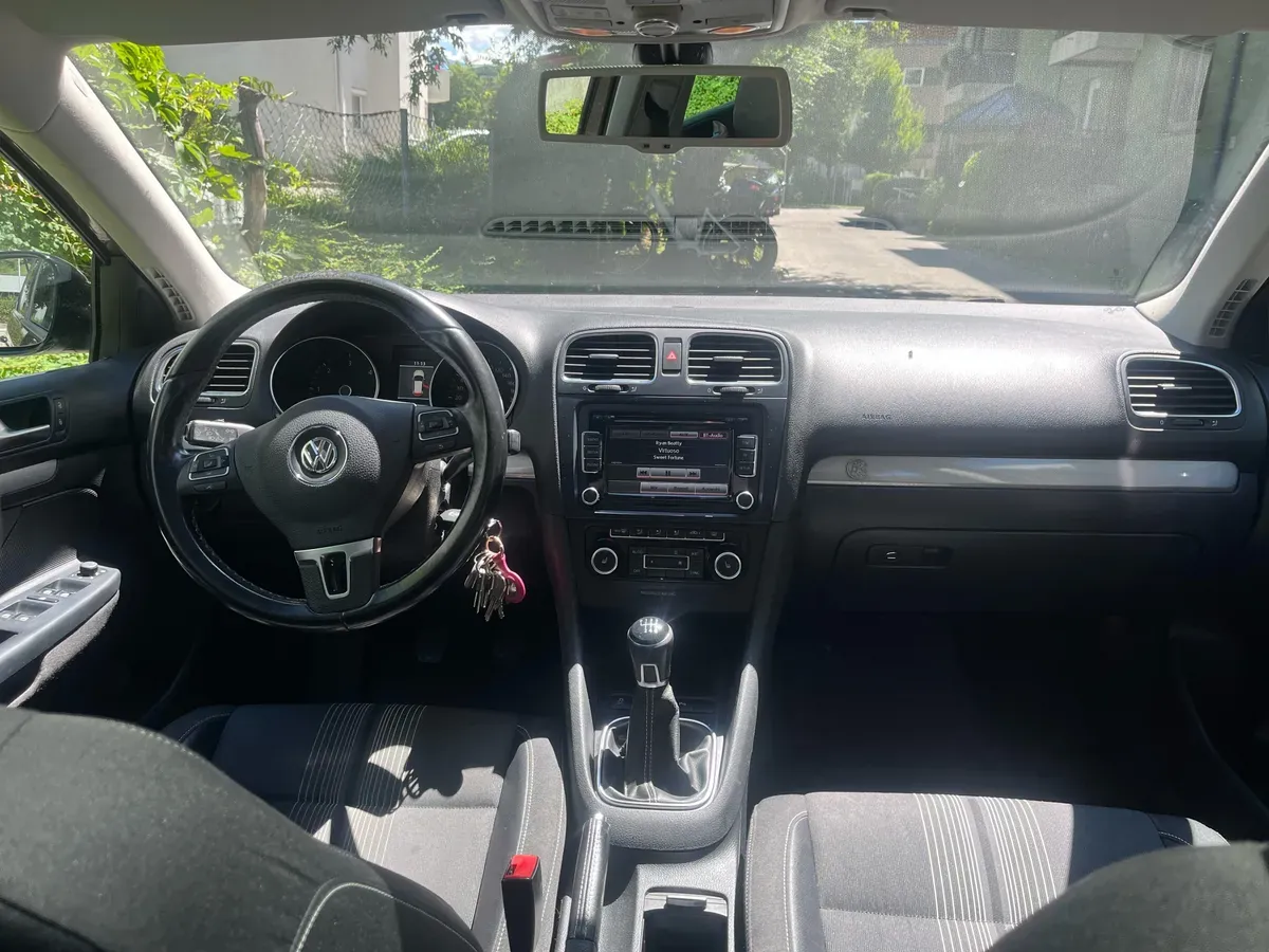 Volkswagen Golf 2012 photo 3