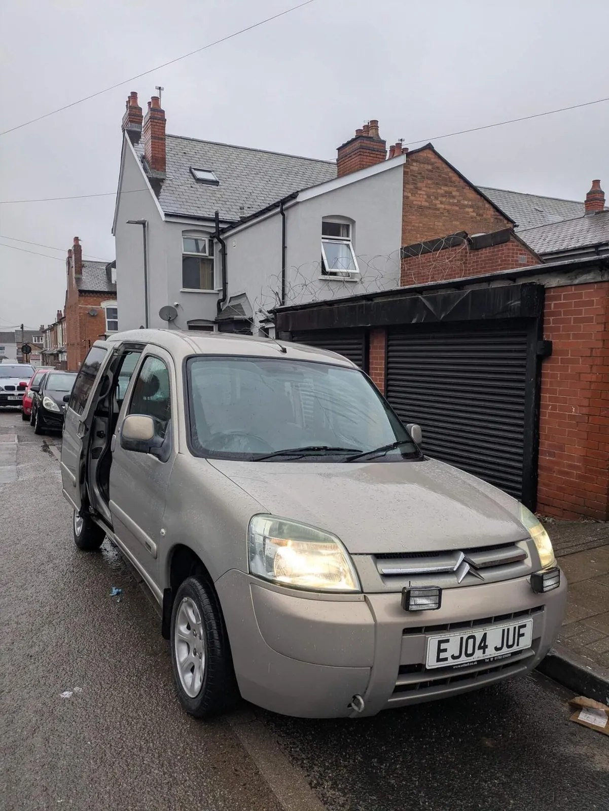 Citroen Berlingo 2004 photo 2
