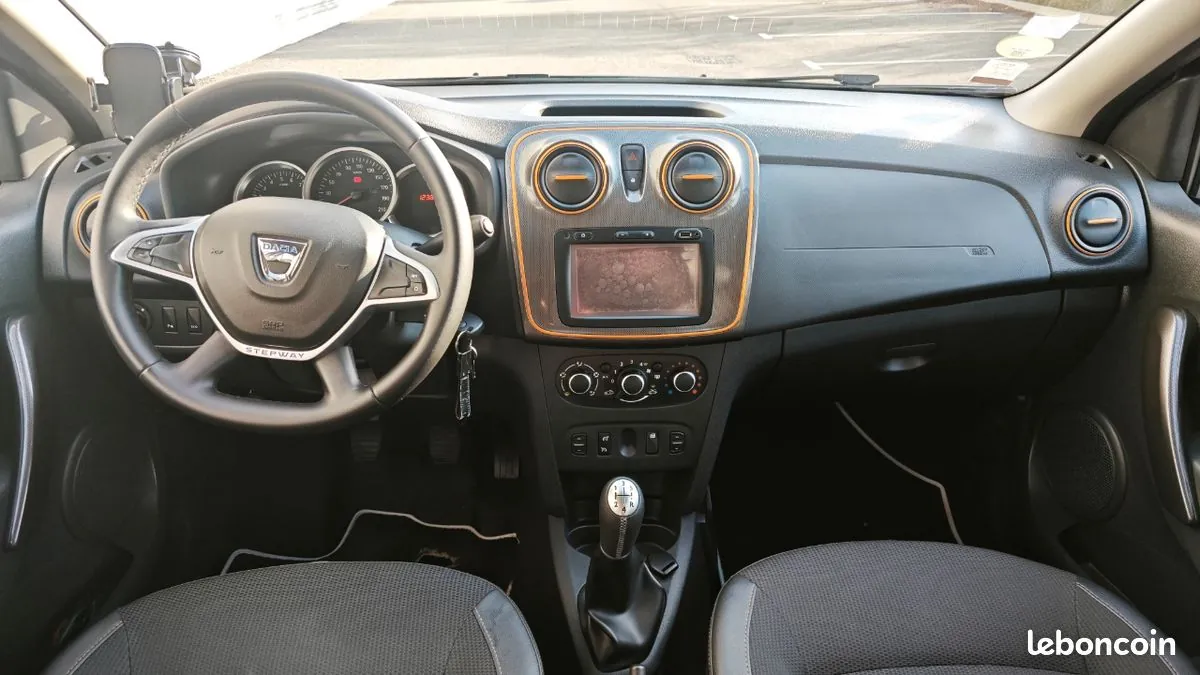 Dacia Logan 2017 photo 3