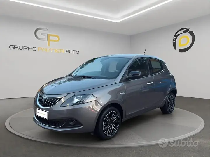 Lancia Ypsilon 2023 photo 2