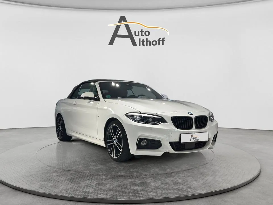 BMW 220I