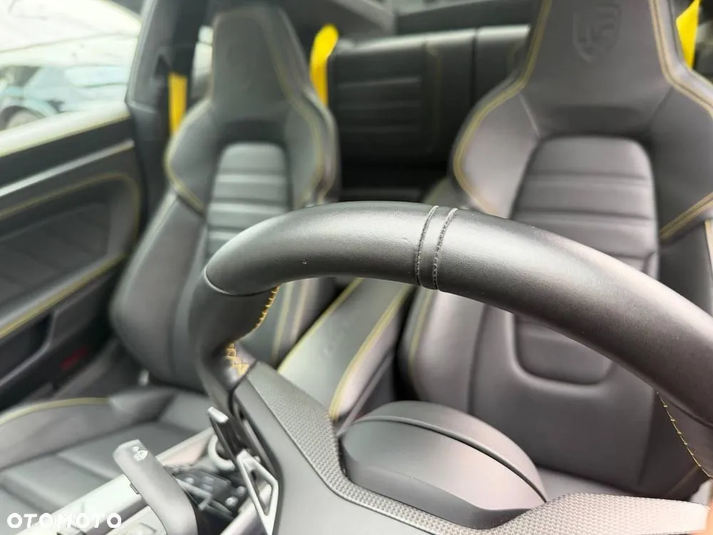 Porsche 911 Turbo S 2020 photo 5