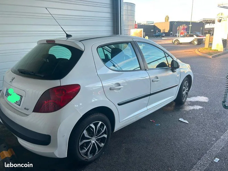 Peugeot 207
