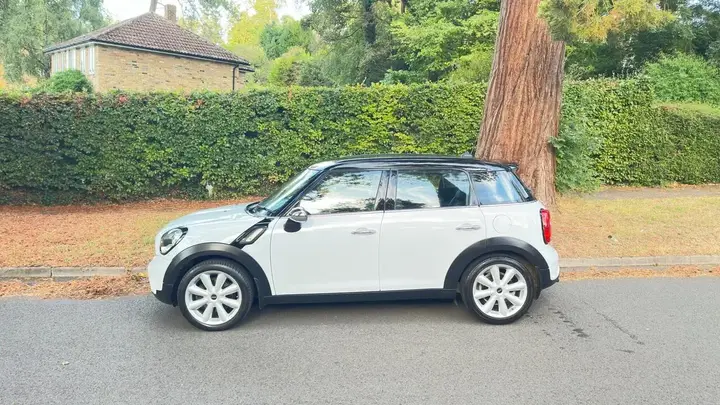 Mini Countryman 2015 photo 4
