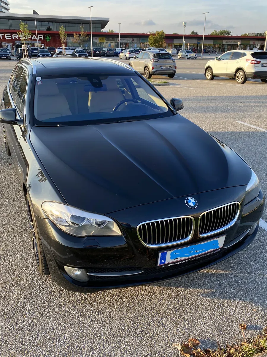 BMW 5 Series 2012 photo 3