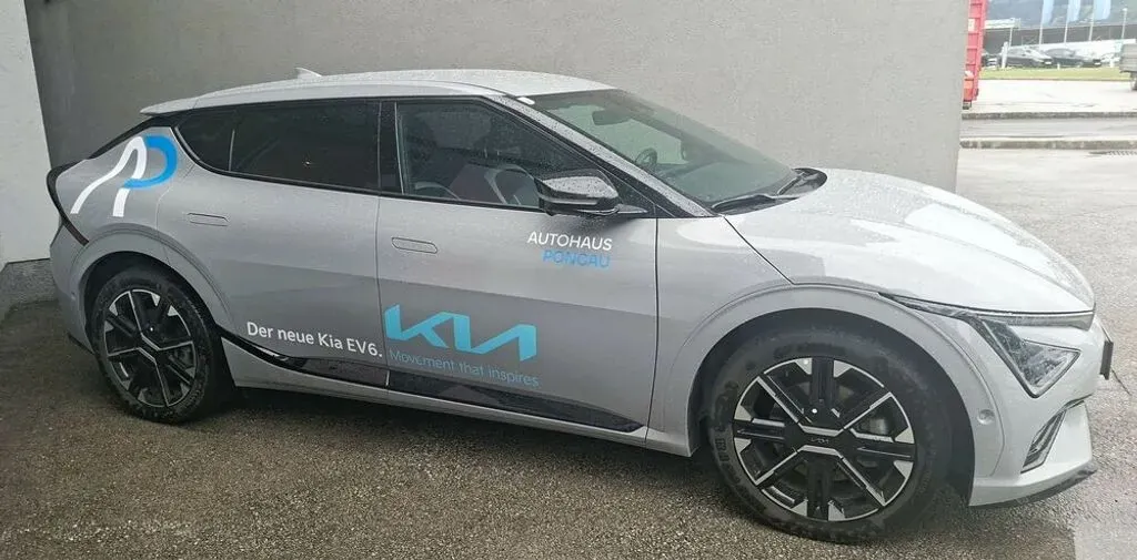 Kia Ev6 2025 photo 2