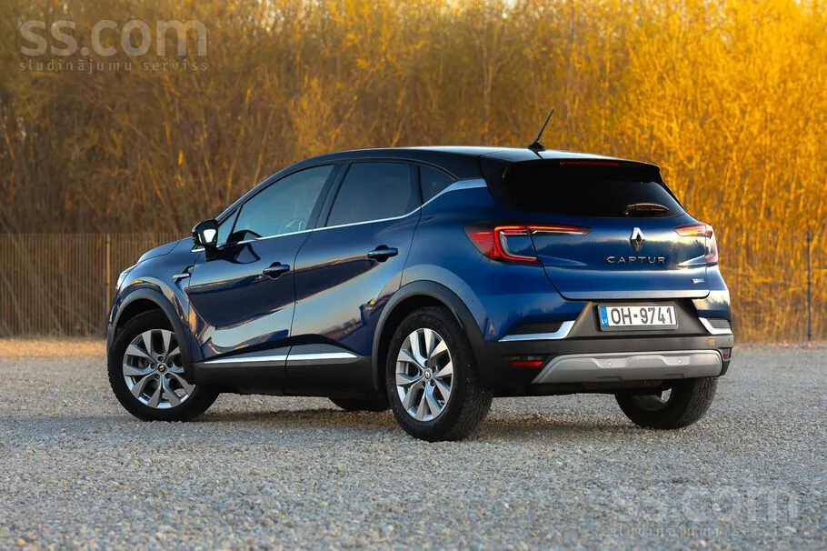 Renault Captur 2022 photo 3