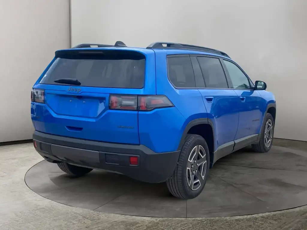 Jeep Cherokee 2026 photo 5