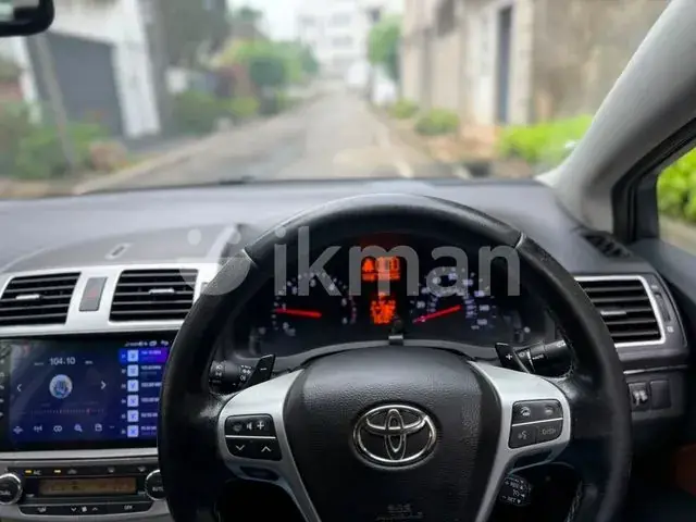 Toyota Avensis 2013 photo 3