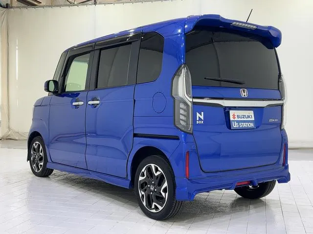 Honda N-Box Custom 2020 photo 3