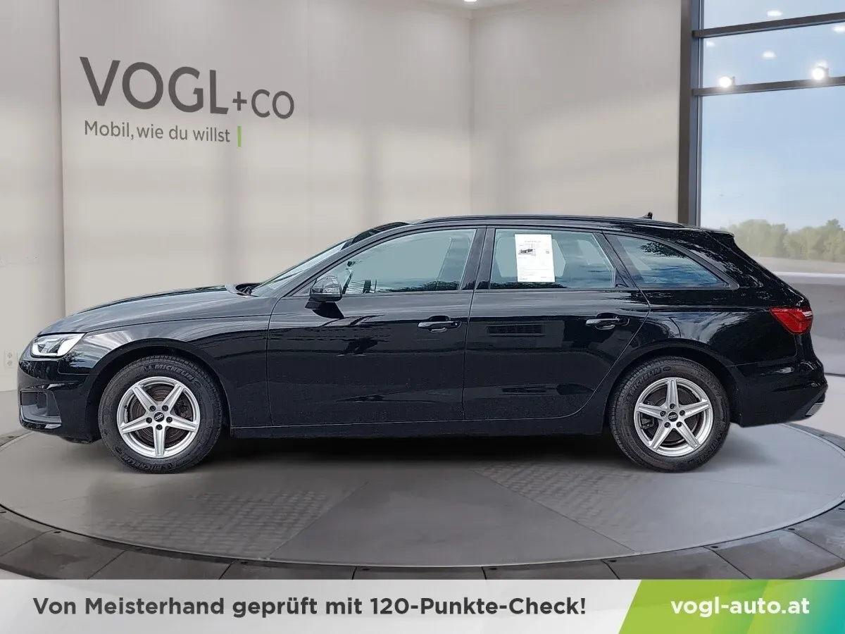 Audi A4 2023 photo 2