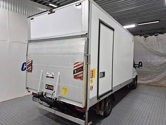 Iveco Daily 2021 photo 4