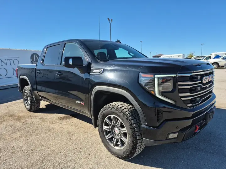 GMC Sierra 1500 2025 photo 3