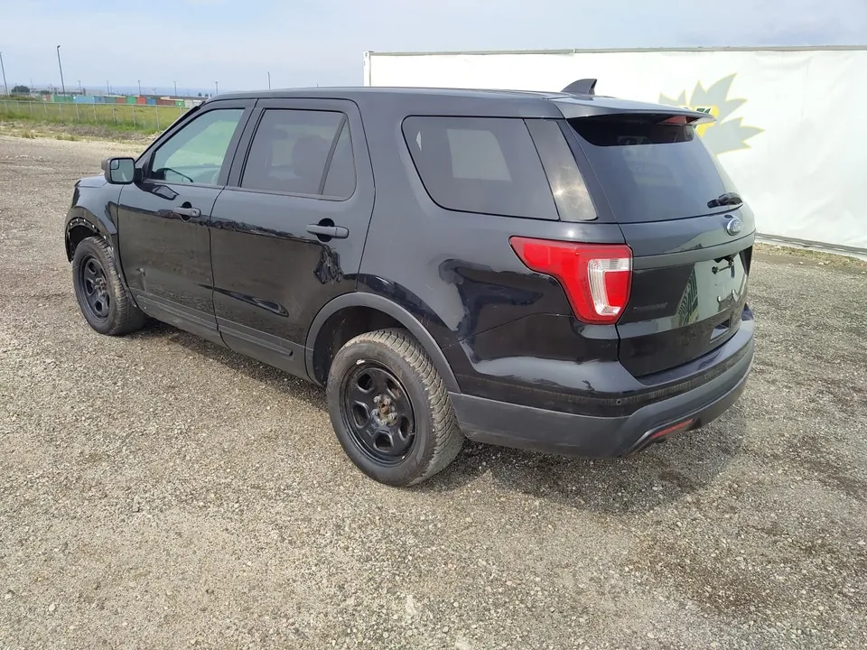 Ford Explorer 2017 photo 3
