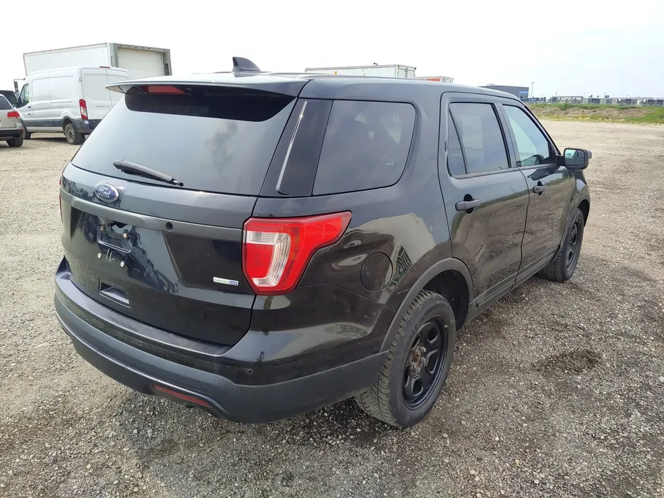 Ford Explorer 2017 photo 4