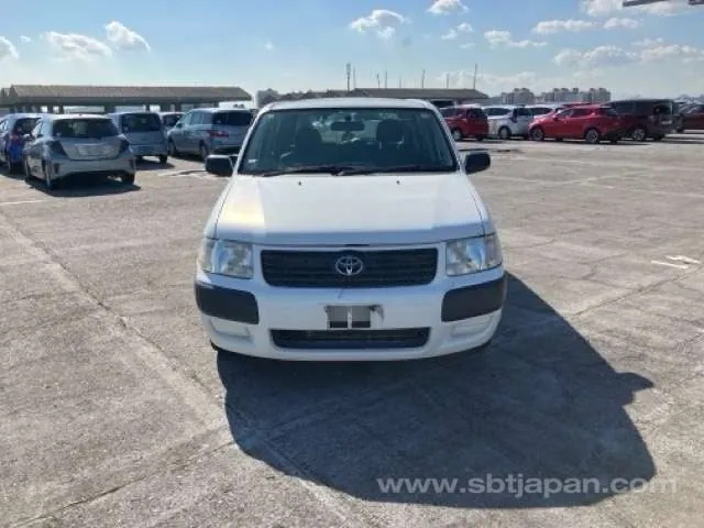 Toyota Succeed 2013 photo 5