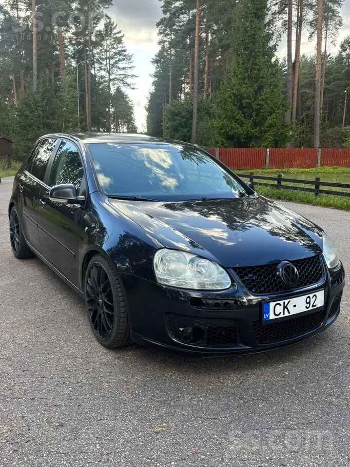 Volkswagen Golf 5 2004 photo 2