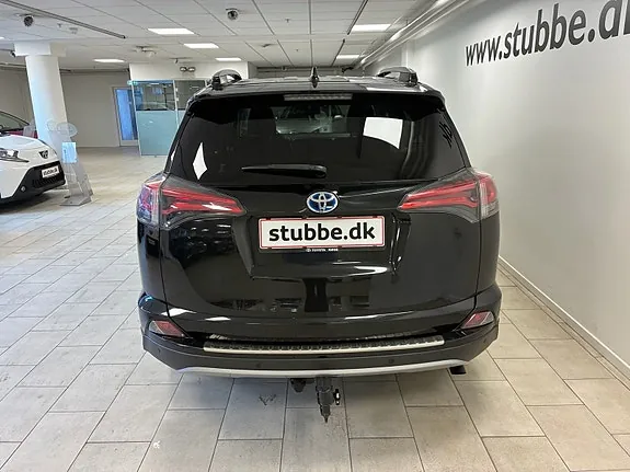 Toyota Rav4 2017 photo 5