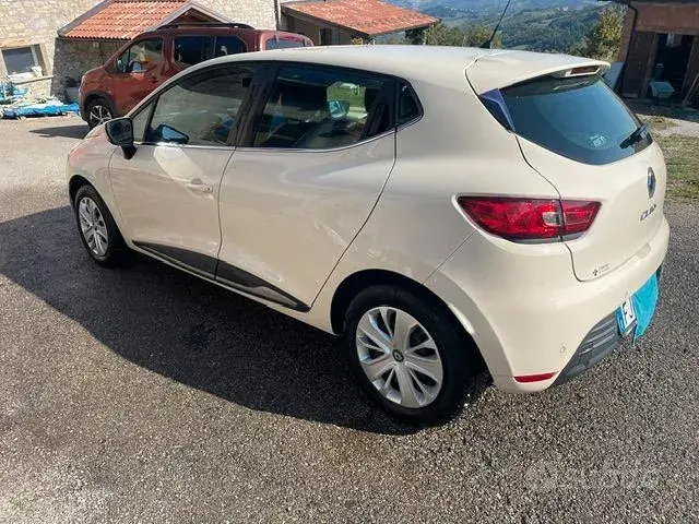 Renault Clio 2017 photo 3
