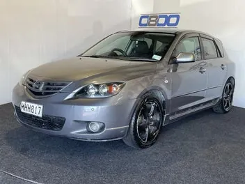 Mazda Axela 2005 photo 4