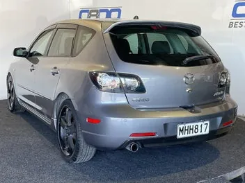 Mazda Axela 2005 photo 5