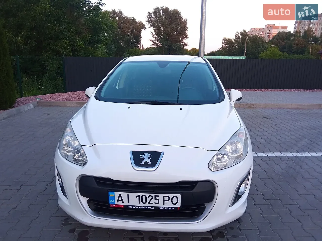 Peugeot 308 2013 photo 4