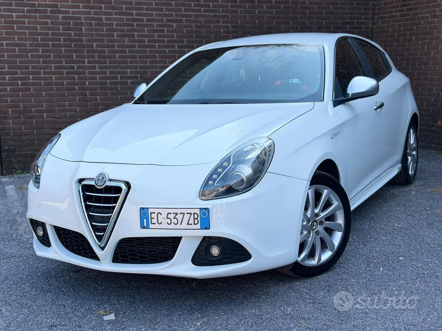 Alfa Romeo Giulietta 2010 photo 2