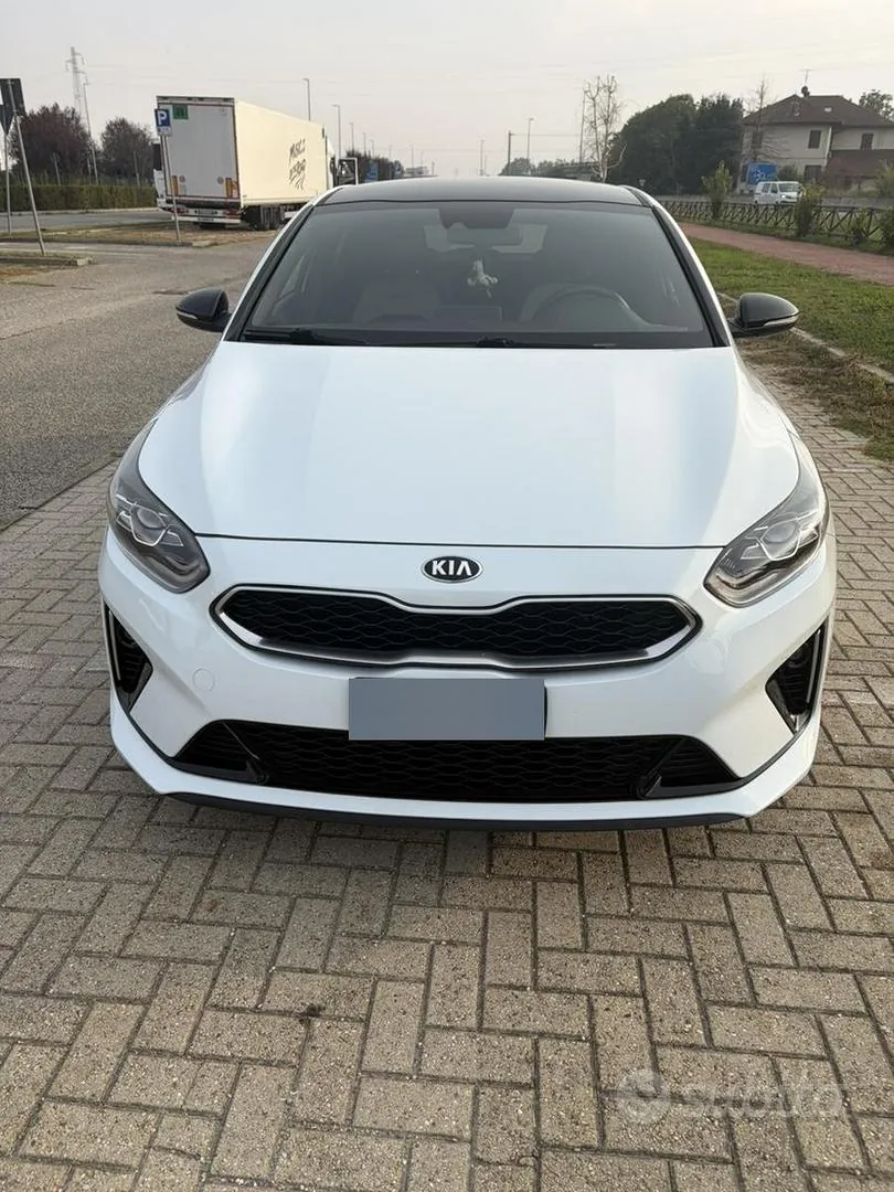 Kia Proceed